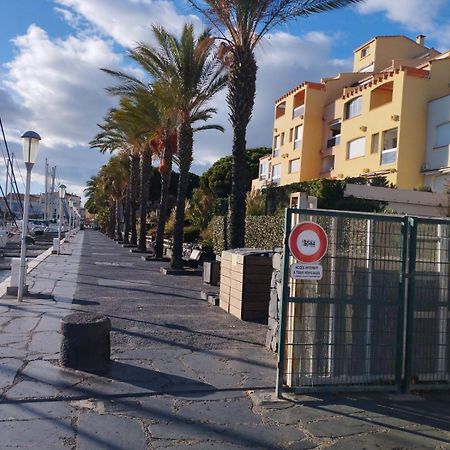 Studio 4 Couchages Avec Piscine D'Ete Vue Port Agde Eksteriør bilde