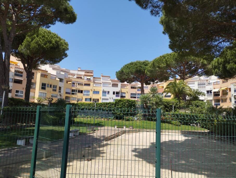 Studio 4 Couchages Avec Piscine D'Ete Vue Port Agde Eksteriør bilde